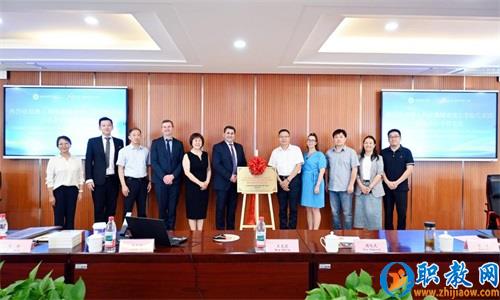 图片 3 图片 3